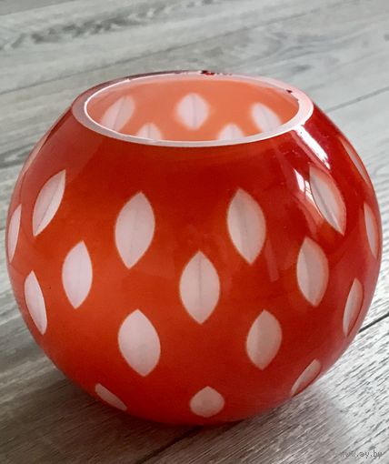 Ваза. Ваза Неман автор Л.Мягкова.