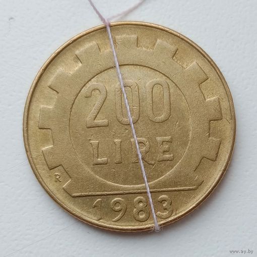 Италия 200 лир 1983 Брак, разворот ( поворот)