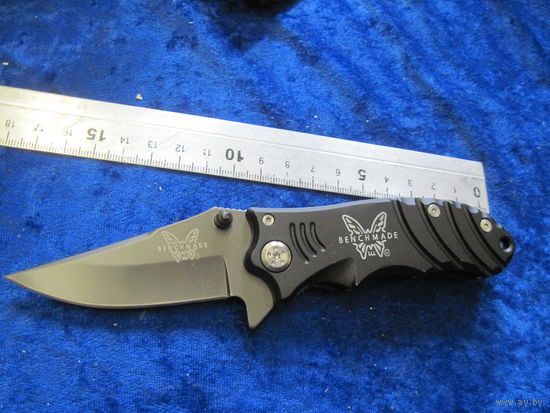 Нож складной Benchmade.
