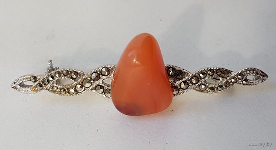 Брошь серебро. Марказиты. Сердолик. Проба, клеймо. Вес 6,3 г