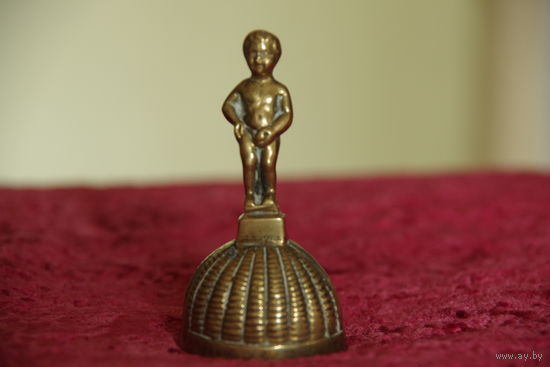 Колокольчик латунный  ( диаметр 4 см , высота 8 см )