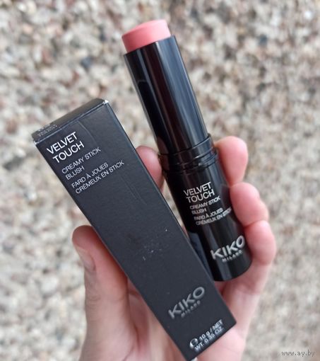 Кремовые румяна в стике Kiko