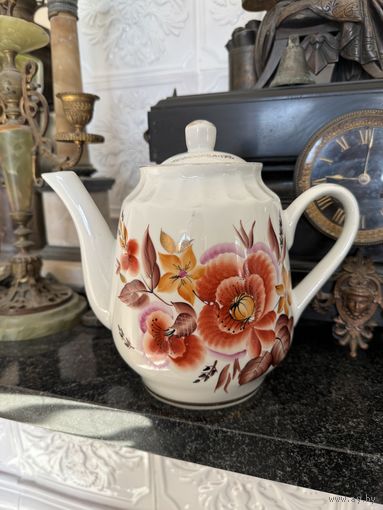 Чайник кофейник ручная роспись международный фестиваль молодежи Москва 1985 Добрушский фарфоровый завод