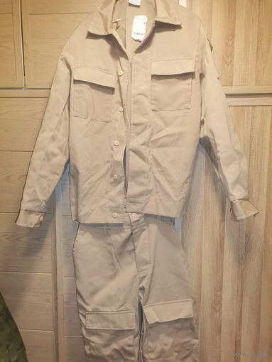 Новый костюм типа Мабута Рипстоп бежевый Россия
