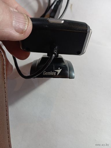 Веб - камера Genius .
