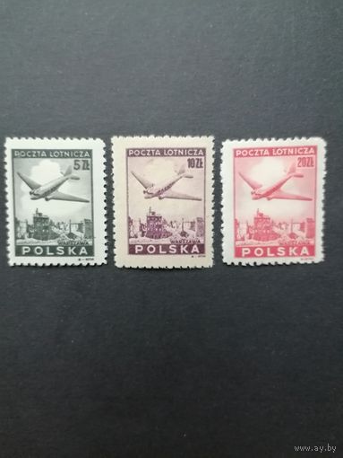 Польша 1946 Неполная серия марок "Авиапочта: самолет над Варшавой" (чистая*, есть наклейки) Mi.428-429,431 каталог 3.00 евро