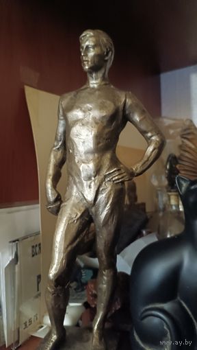 Скульптура "Фехтовальщик - шпажист", силумин,  литье  -33 см.