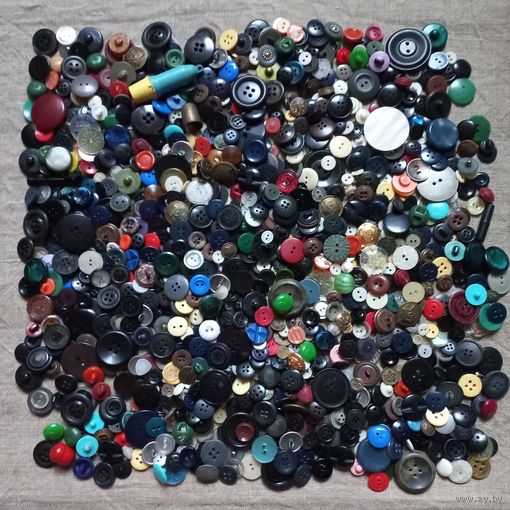 Пуговицы более 900гр.