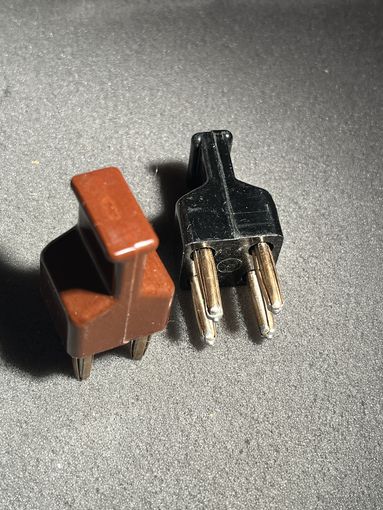 Вилка комутационная (цена за 1шт)