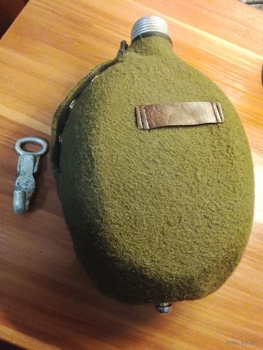 Фляга немецкая Вермахт VDNS34 с чехлом и карабином