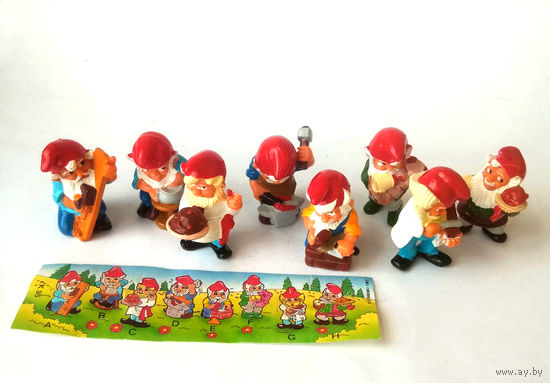 Киндер Сюрприз, Kinder. Гномы мастеровые + вкладыш+ бонус.