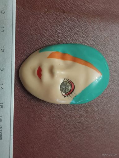 Брошь