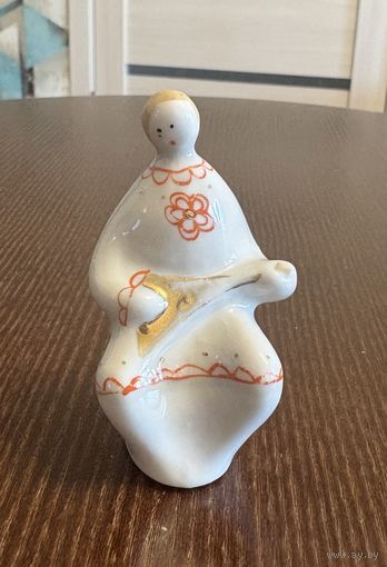 Статуэтка Балалаечник . Бронницы