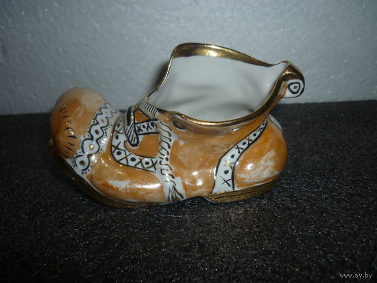 Коллекционная Пепельница. СТАРЫЙ БАШМАК. Ручная роспись. Фарфор. Жёлтая