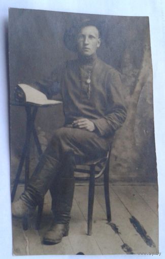 Фото мужчины. 1920-30-е. 6.5х11 см