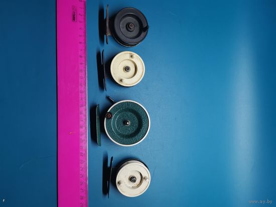 Рыболовная катушка СССР 4 шт. одним лотом.