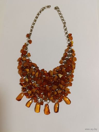 Колье из янтаря