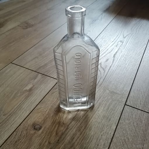 Бытылка LEVICO-vetriolo