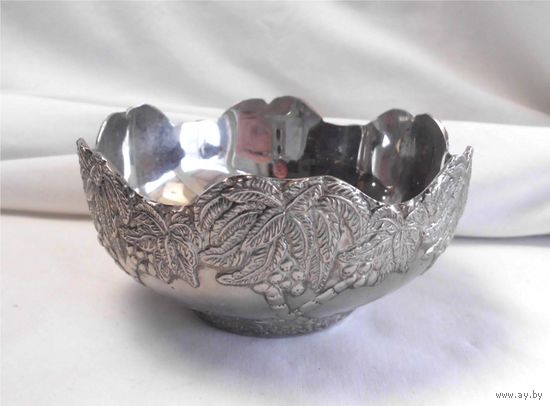 Конфетница Орешница 12,8 см Пальма Серебрение 01