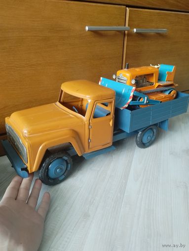 Игрушка ссср трактор 1970 металл редкий