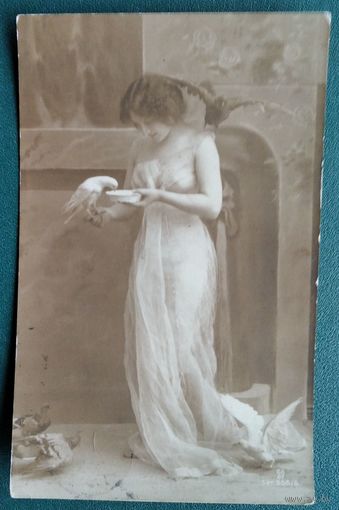 Старинная импортная открытка. Подписана. Марка.