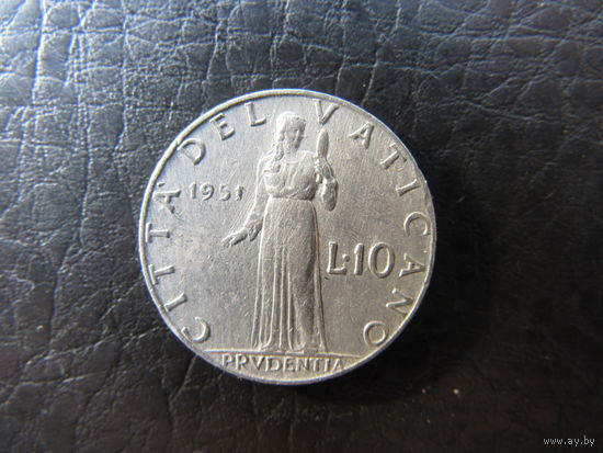 Ватикан. 10 лир.1951. С 20 копеек. Распродажа коллекции. Смотрите другие лоты.