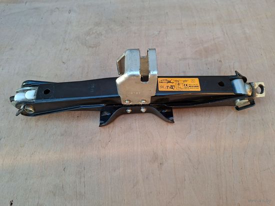 Домкрат ,Япония ,2000-х,новый ,