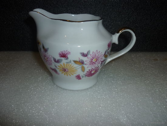 Сливочник. Рига СССР. Ручная Роспись золотом