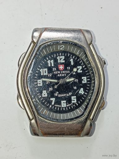 Часы кварцевые New swiss ARMY  с рубля