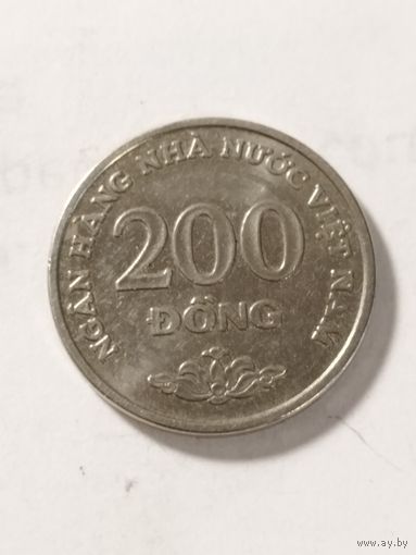 Вьетнам 200 донг 2003