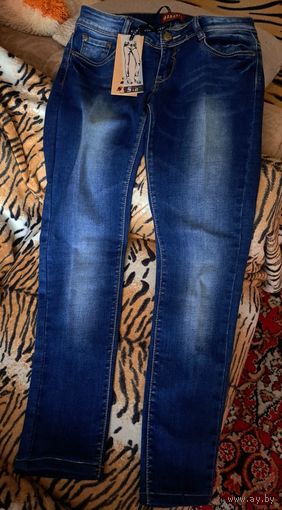 Джинсы стрейч, р.44-46, новые, низкая посадка