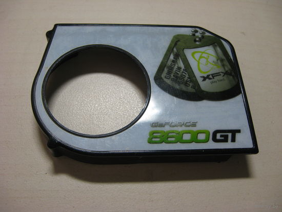 Защитная крышка от пыли на радиатор видеокарты GeForce 8600GT