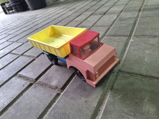 Грузовик 70-х СССР