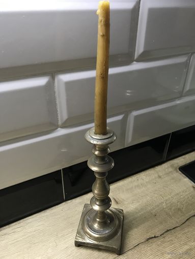Подсвечник