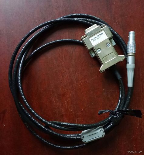 Кабель Leica для передачи данных  тахеометров, нивелиров Лейка