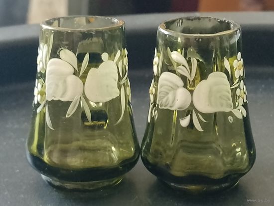 Рюмка чарка лафитник с ушком 2 шт. ХIX век цветное стекло эмаль