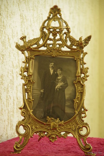 Рамка латунная для фото настольная (  18 х 33 ; для фото 10,5 х 17 )