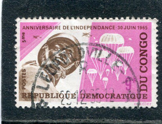 Конго. День независимости. Парашутисты