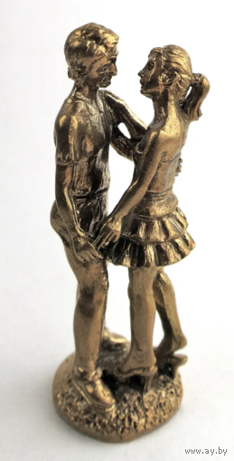 Статуэтка Юноша и девушка Латунь