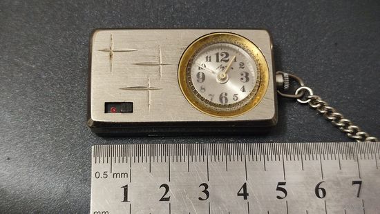 Часы будильник Луч.СССР.Знак качества.