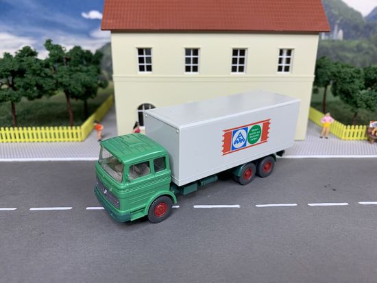 Mercedes-Benz LP 2223 (2). Масштаб НО 1:87.