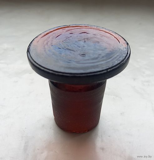 Стеклянная пробка.