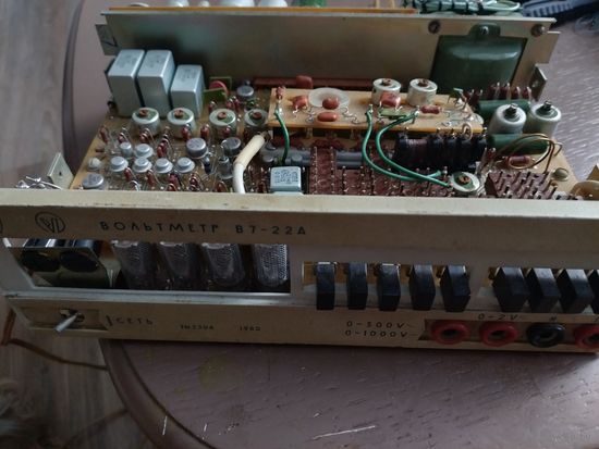 Вольтметр В7-22А