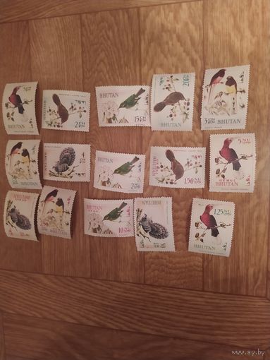 Бутан серия марок полная 1968г.фауна.