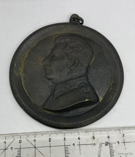 Соцреализм. Барельеф Сталин. Касли 1947