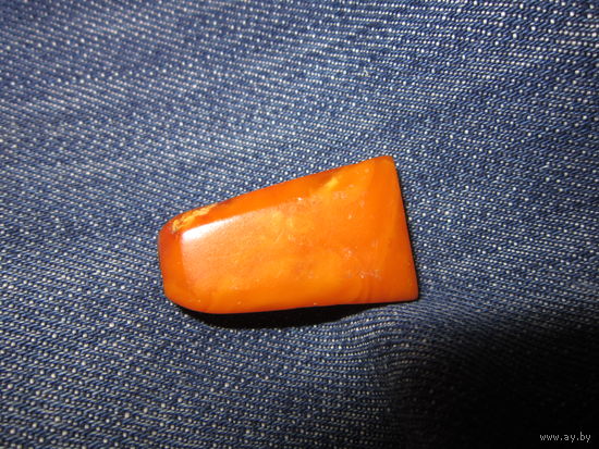 Янтарь СССР для кулона 6 гр.