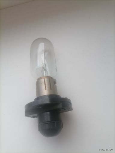 ЛАМПА ПРОЕКЦИОННАЯ 8V 35W ОТ КИНОПРОЕКТОРА.ИЗ СССР.