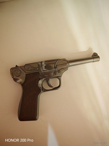 Продам прототип Luger P08