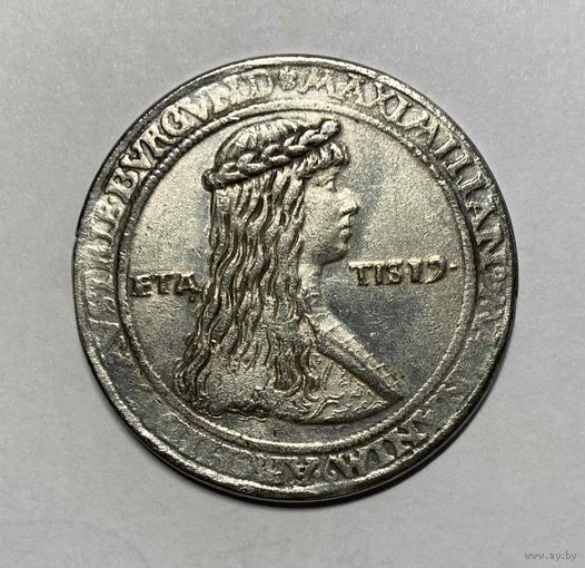 Копия Свадебный гульдинер Максимилиана I и Марии Бургунской год 1479