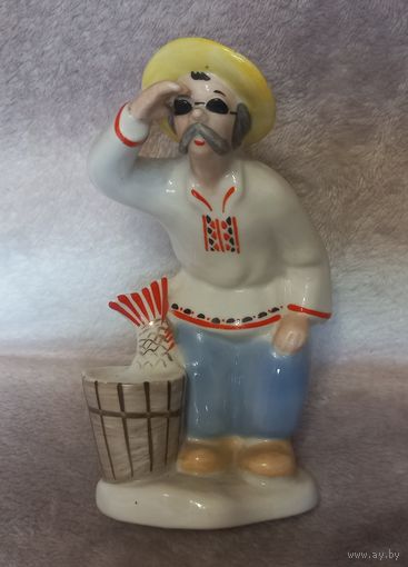 Статуэтка. Рыбак.